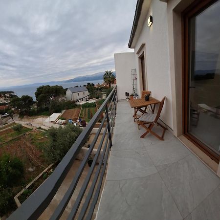 Villa Uzanca Splitska Exterior photo