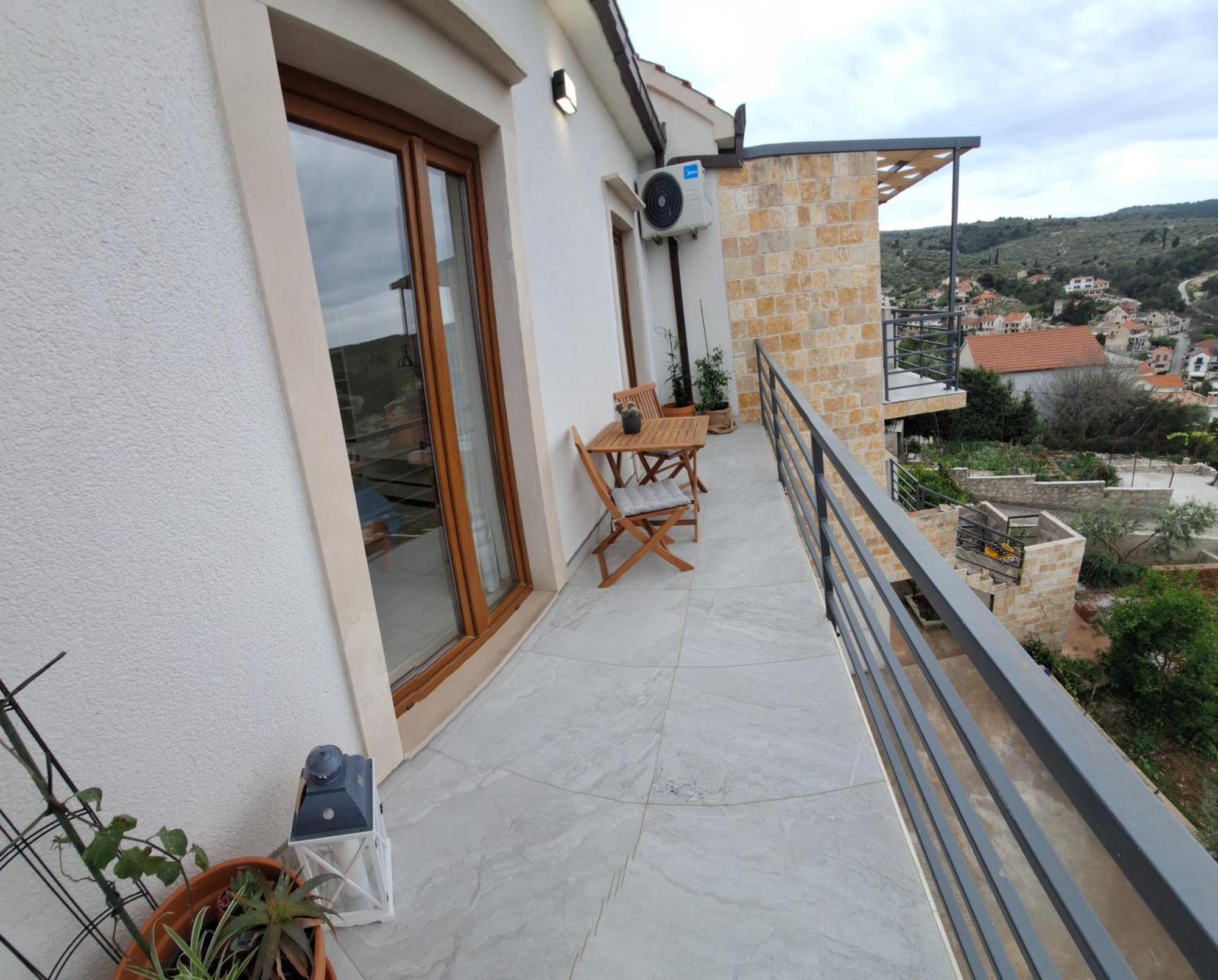 Villa Uzanca Splitska Exterior photo